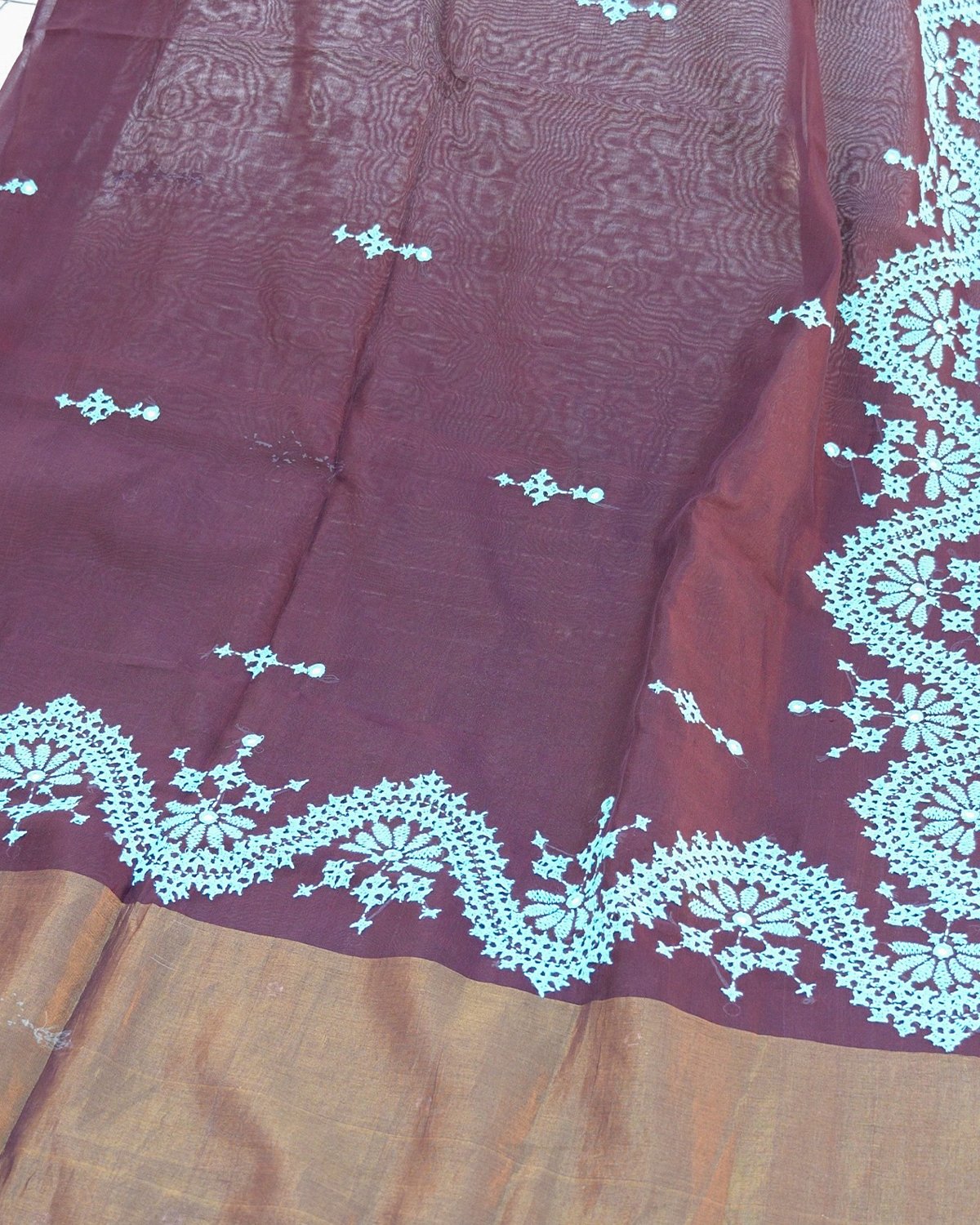 Earthy Sophistication: The Deep Umber Artisanal Set - Image 4