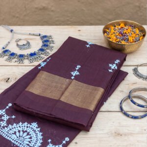 Earthy Sophistication: The Deep Umber Artisanal Set