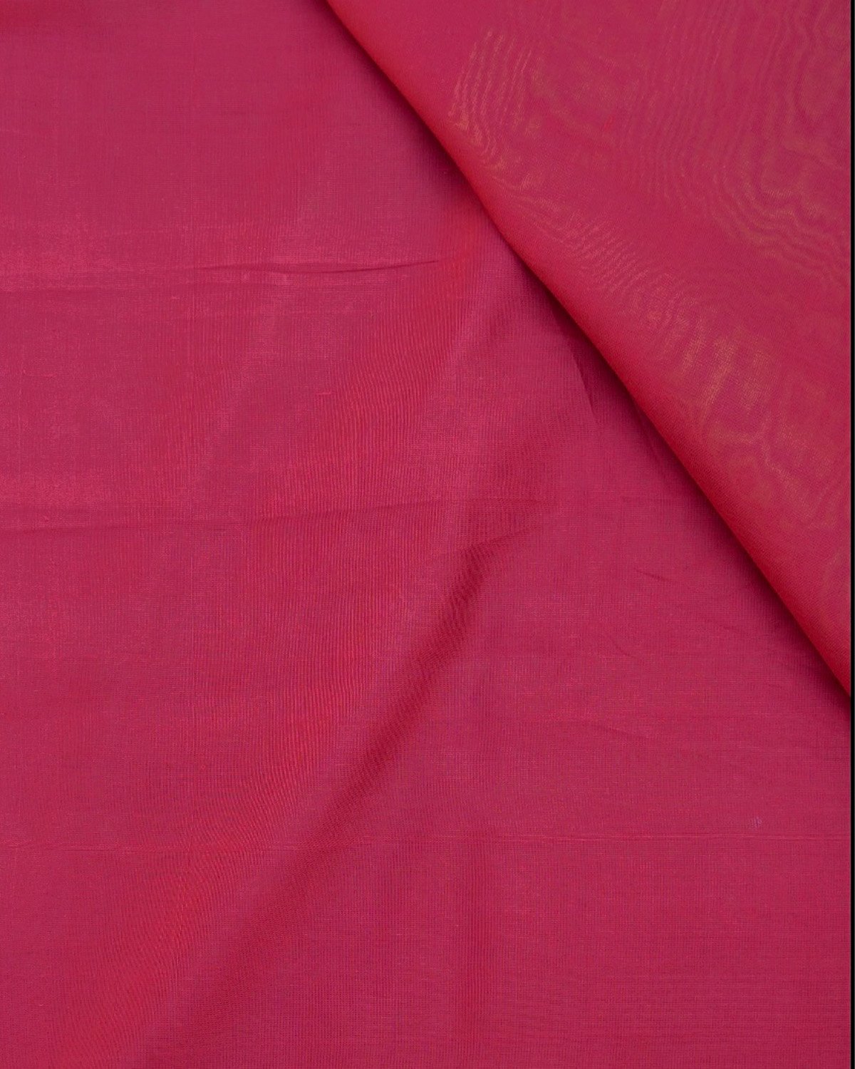Royal Rose: The Crimson Floral Heritage Set - Image 2